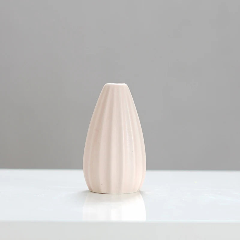 Simple ceramic mini vase incense bottle, hotel home decoration perfume diffuser, living room office dry flower hydroponics